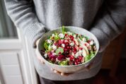 Salattteller mit Granatapfel salatteller